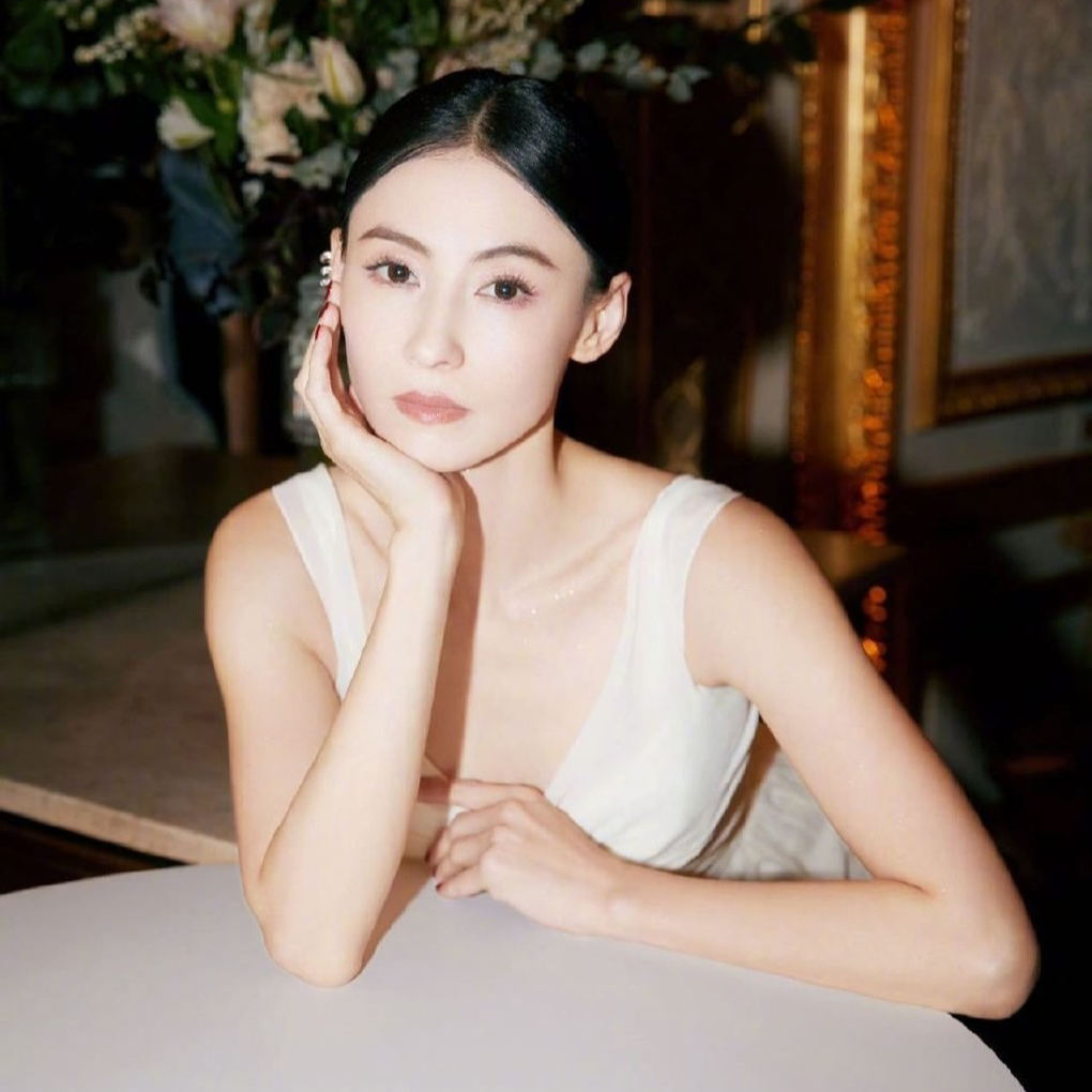 Trương Bá Chi lộ diện xinh đẹp sau tin đồn mắc ung thư - 1 Trương Bá Chi lộ diện xinh đẹp sau tin đồn mắc ung thư - 1