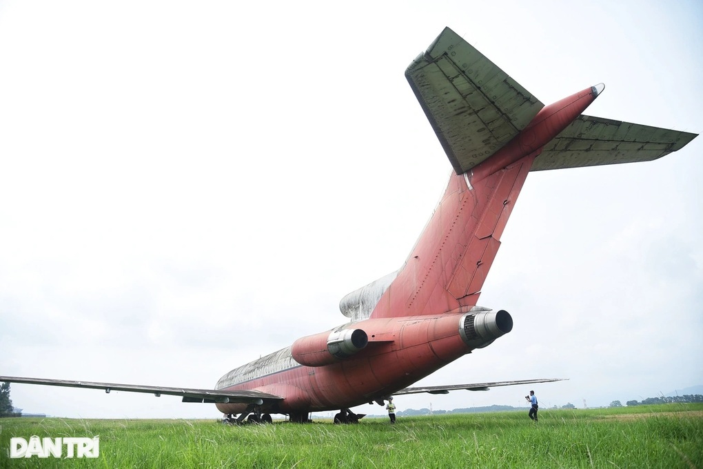 Hối thúc đưa máy bay B727 bị bỏ rơi tại Nội Bài về Cam Ranh - 2 Hối thúc đưa máy bay B727 bị bỏ rơi tại Nội Bài về Cam Ranh - 2