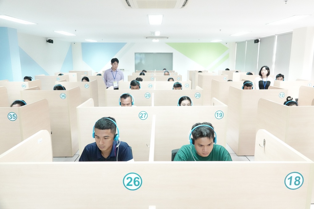 Lao động vượt 250km đến thi tiếng Hàn, nuôi ước mơ xuất ngoại thu nhập cao - 6 Lao động vượt 250km đến thi tiếng Hàn, nuôi ước mơ xuất ngoại thu nhập cao - 6