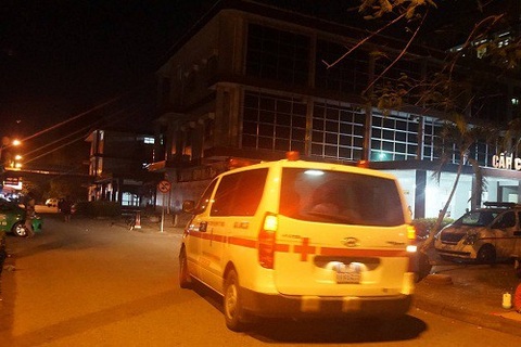 Bị bỏ quên trên xe đưa đón suốt 7 tiếng, bé trai 3 tuổi phải nhập viện cấp cứu