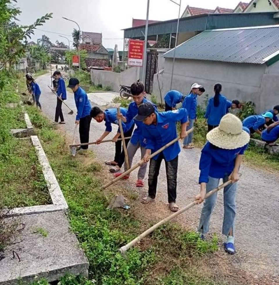 Tuổi trẻ Nghệ An: Chúng con sẽ thực hiện lời dạy của Người - 2 Tuổi trẻ Nghệ An: Chúng con sẽ thực hiện lời dạy của Người - 2