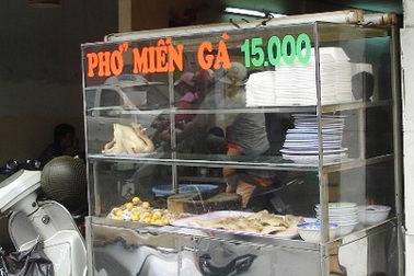 Không nên đựng thực phẩm nóng trên 70 độ C trong hộp xốp