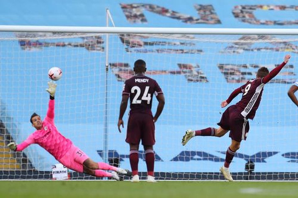 Nhìn lại thất bại đắng ngắt của Man City trước Leicester - 7 Nhìn lại thất bại đắng ngắt của Man City trước Leicester - 7