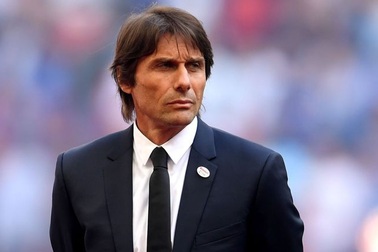 Chelsea sa thải HLV Antonio Conte