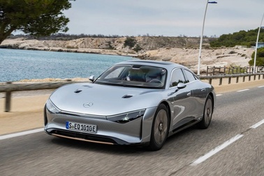 Xe điện Mercedes hoàn thành quãng đường hơn 1.000km chỉ trong một lần sạc