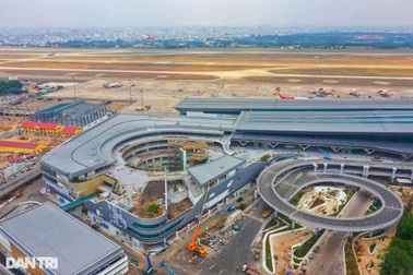 Thủ tướng yêu cầu khắc phục nhanh sự cố dột mái nhà ga T3 Tân Sơn Nhất