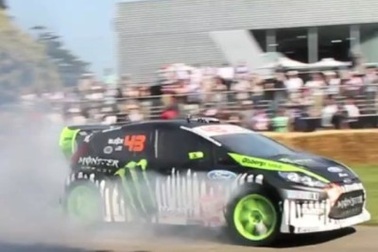 Ken Block “tung hoành” tại Goodwood