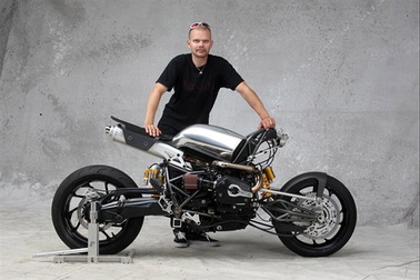 BMW Harrier - Bước ra từ phim viễn tưởng