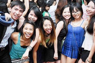 Teen chuyên Ams mở "đại tiệc" đầu năm học