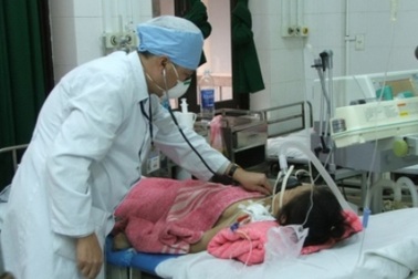 Làm thịt vịt ốm, cô gái trẻ nhiễm cúm A/H5N1