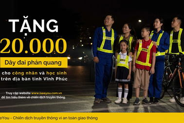 AA Vietnam trao tặng 20.000 dây đai phản quang trong chiến dịch an toàn giao thông #ISeeYou