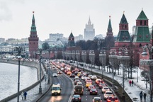 Tỷ phú Nga nói trên Bloomberg: "Một bức tường sắt đã rơi xuống"