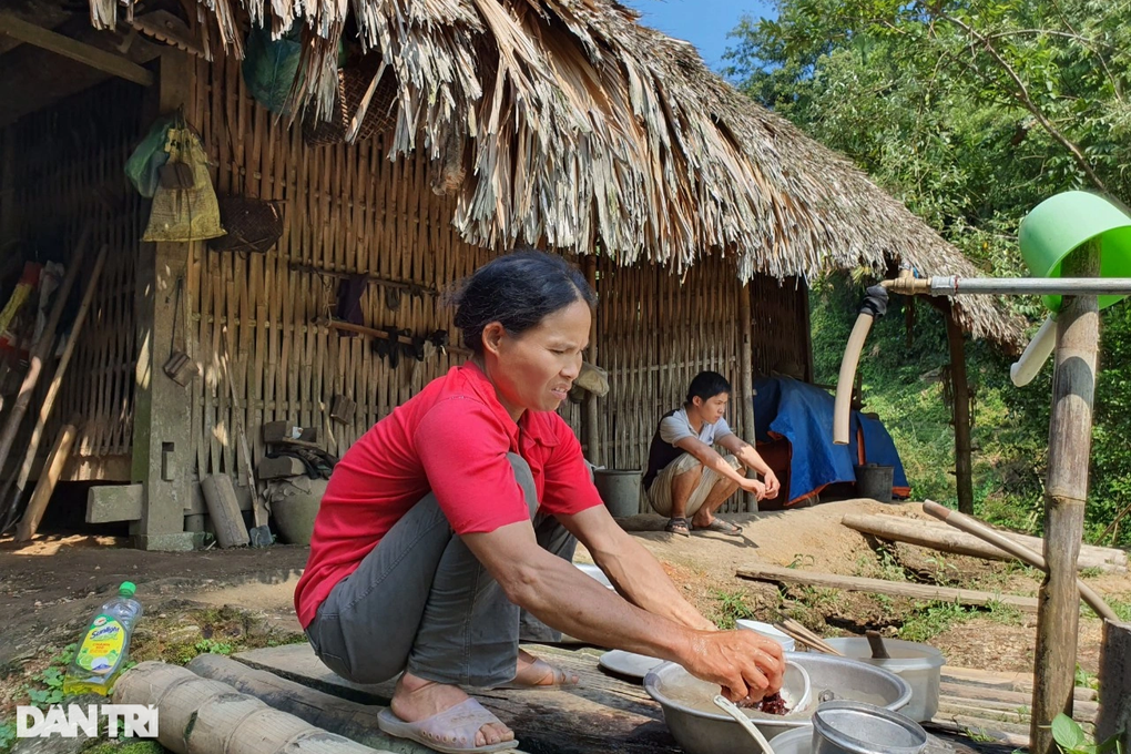 Bạn đọc Dân trí giúp đỡ người mẹ nghèo hơn 100 triệu đồng - 2