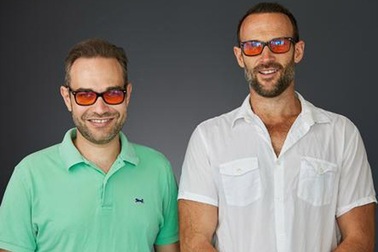 Kiếm 1 triệu USD một năm nhờ kính giúp ngủ ngon