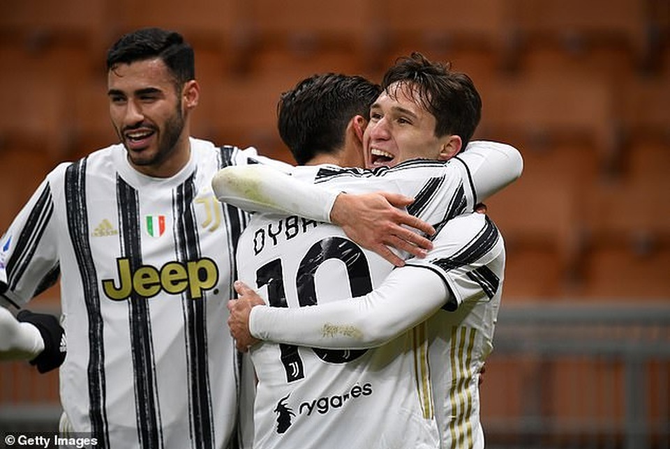 C.Ronaldo tịt ngòi, Juventus vẫn xuất sắc hạ gục AC Milan - 2 C.Ronaldo tịt ngòi, Juventus vẫn xuất sắc hạ gục AC Milan - 2