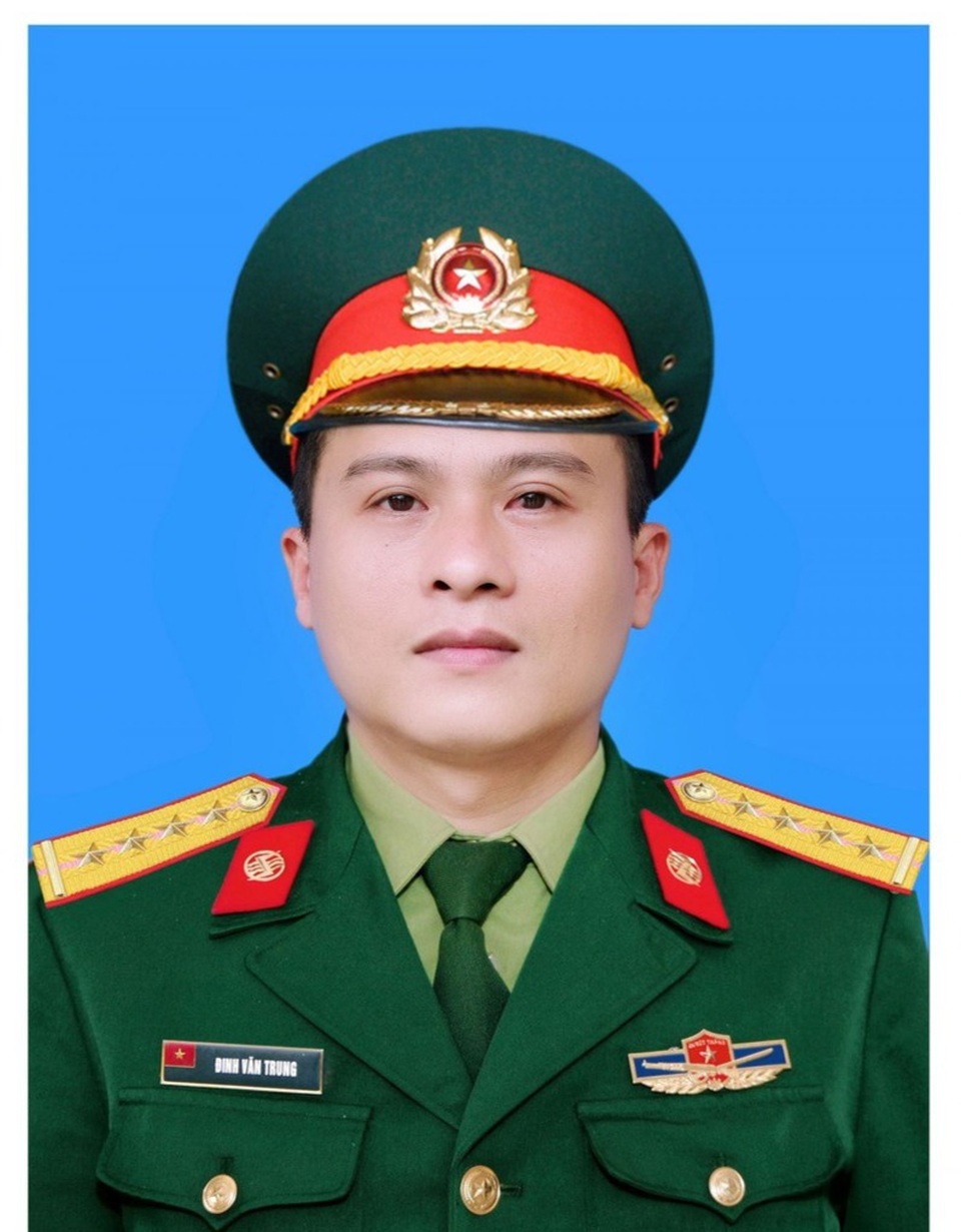 Lời hứa không thành của những người lính ngã xuống khi đi cứu nạn vùng lũ - 2 Lời hứa không thành của những người lính ngã xuống khi đi cứu nạn vùng lũ - 2