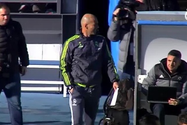 Buổi tập đầu tiên của Zidane