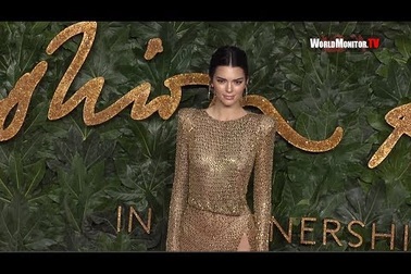 Kendall Jenner diện váy gợi cảm