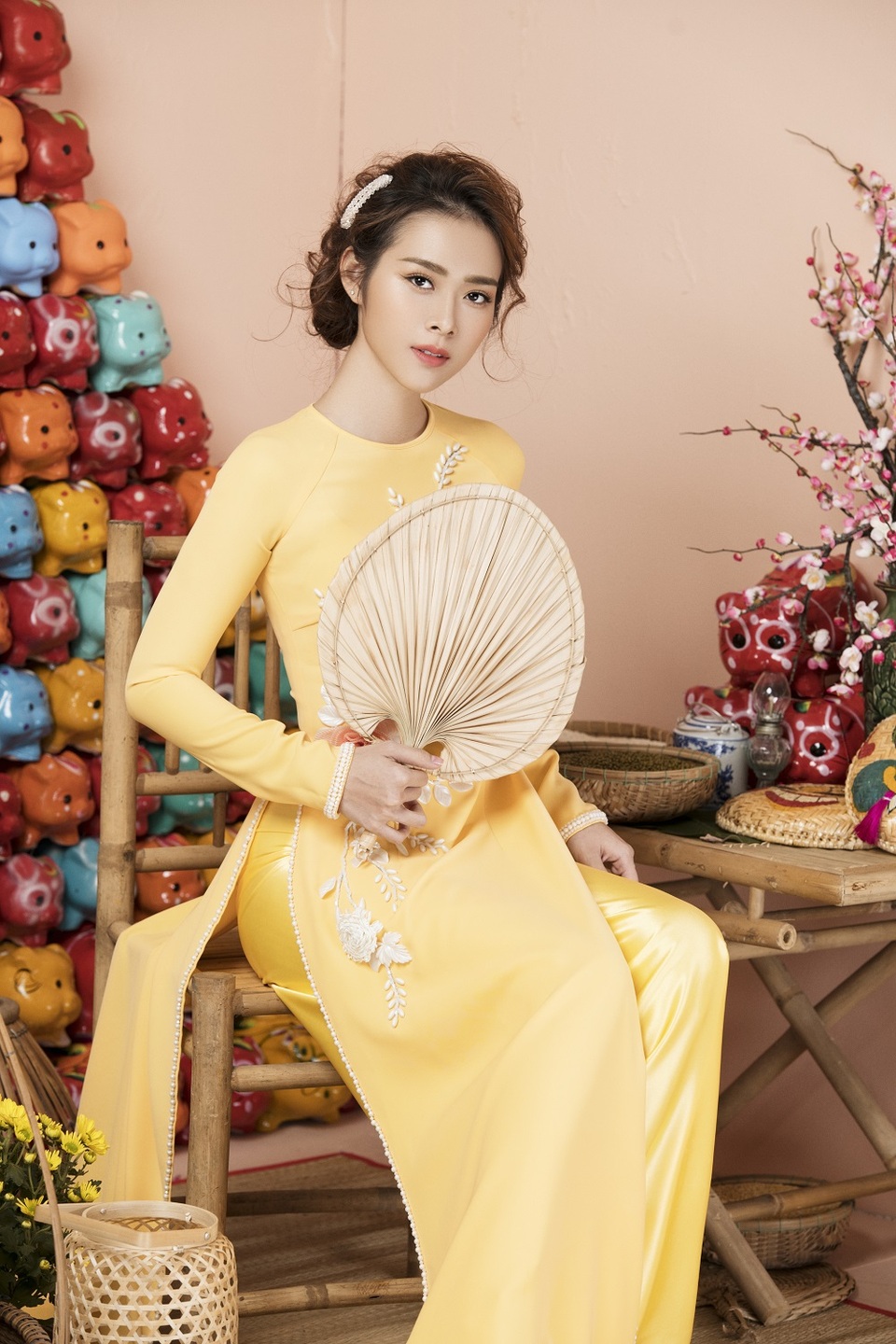 Diệp Bảo Ngọc duyên dáng với áo dài - 4 Diệp Bảo Ngọc duyên dáng với áo dài - 4