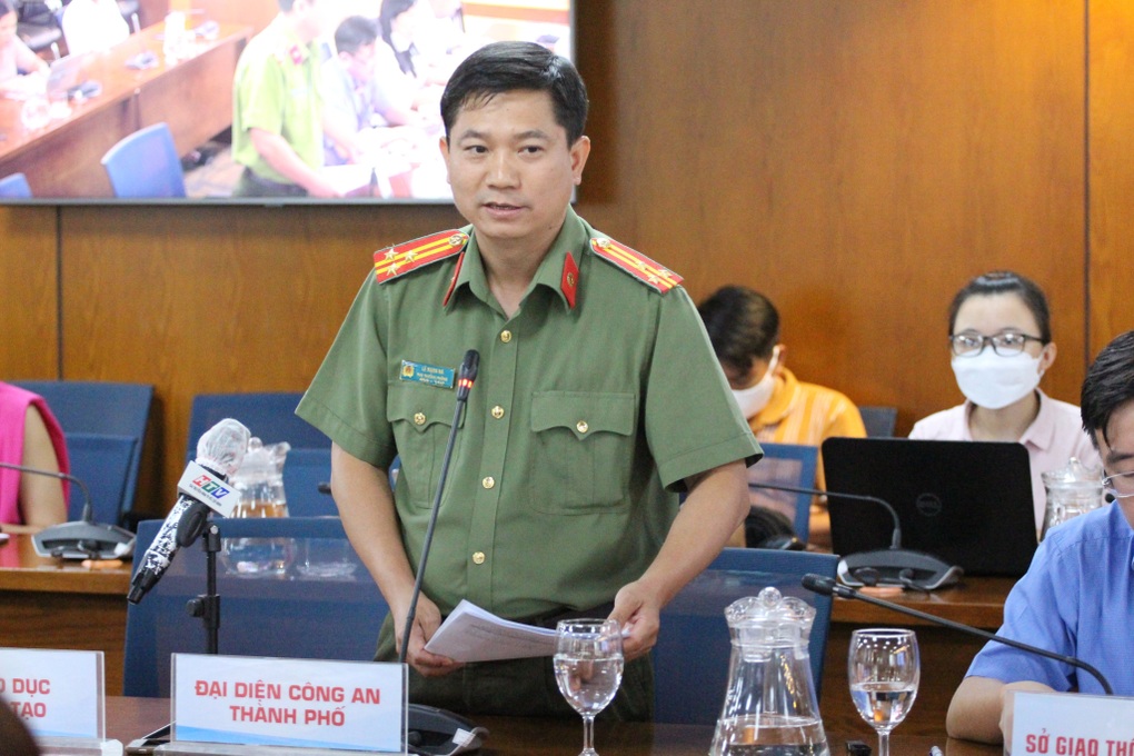 TPHCM: Vì sao người dân làm căn cước công dân cả năm vẫn chưa nhận được? - 1 TPHCM: Vì sao người dân làm căn cước công dân cả năm vẫn chưa nhận được? - 1