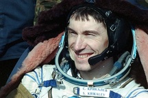 Chuyện ít biết về phi hành gia mắc kẹt ngoài không gian, sống sót kỳ diệu