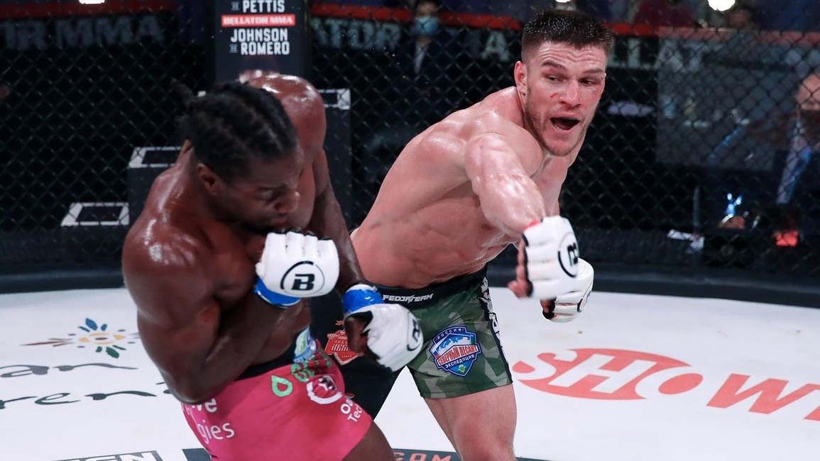 A.J. McKee tỉ thí Pitbull 2 - Cặp đấu duyên nợ của giải Bellator MMA - 4 A.J. McKee tỉ thí Pitbull 2 - Cặp đấu duyên nợ của giải Bellator MMA - 4