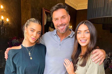 Những ái nữ xinh đẹp của các cựu danh thủ bóng đá