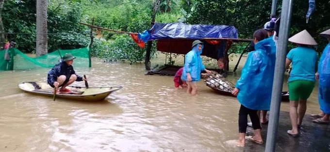 Nhiều khu dân cư ở tỉnh Quảng Ninh nhập trong biển nước - Ảnh 6.