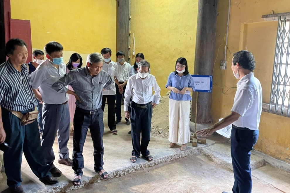 Khảo cổ ngôi điện đặt ngai vàng vua Nguyễn: Xuất lộ nhiều dấu tích xưa - 2 Khảo cổ ngôi điện đặt ngai vàng vua Nguyễn: Xuất lộ nhiều dấu tích xưa - 2