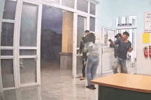 Khởi tố 2 đối tượng hành hung nữ nhân viên y tế xã ở Gia Lai