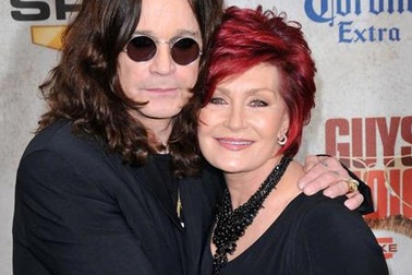 Ngoại tình, rocker nổi tiếng bị vợ đuổi khỏi “tổ ấm” 222 tỉ đồng