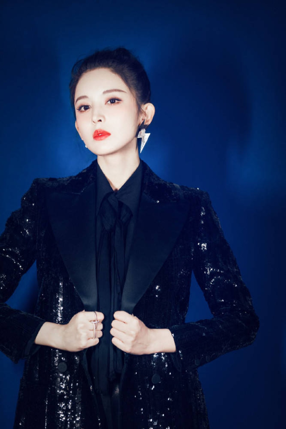 Cổ Lực Na Trát: Mỹ nhân Tân Cương diễn xuất nhạt nhoà, đời tư ồn ào - 14 Cổ Lực Na Trát: Mỹ nhân Tân Cương diễn xuất nhạt nhoà, đời tư ồn ào - 14