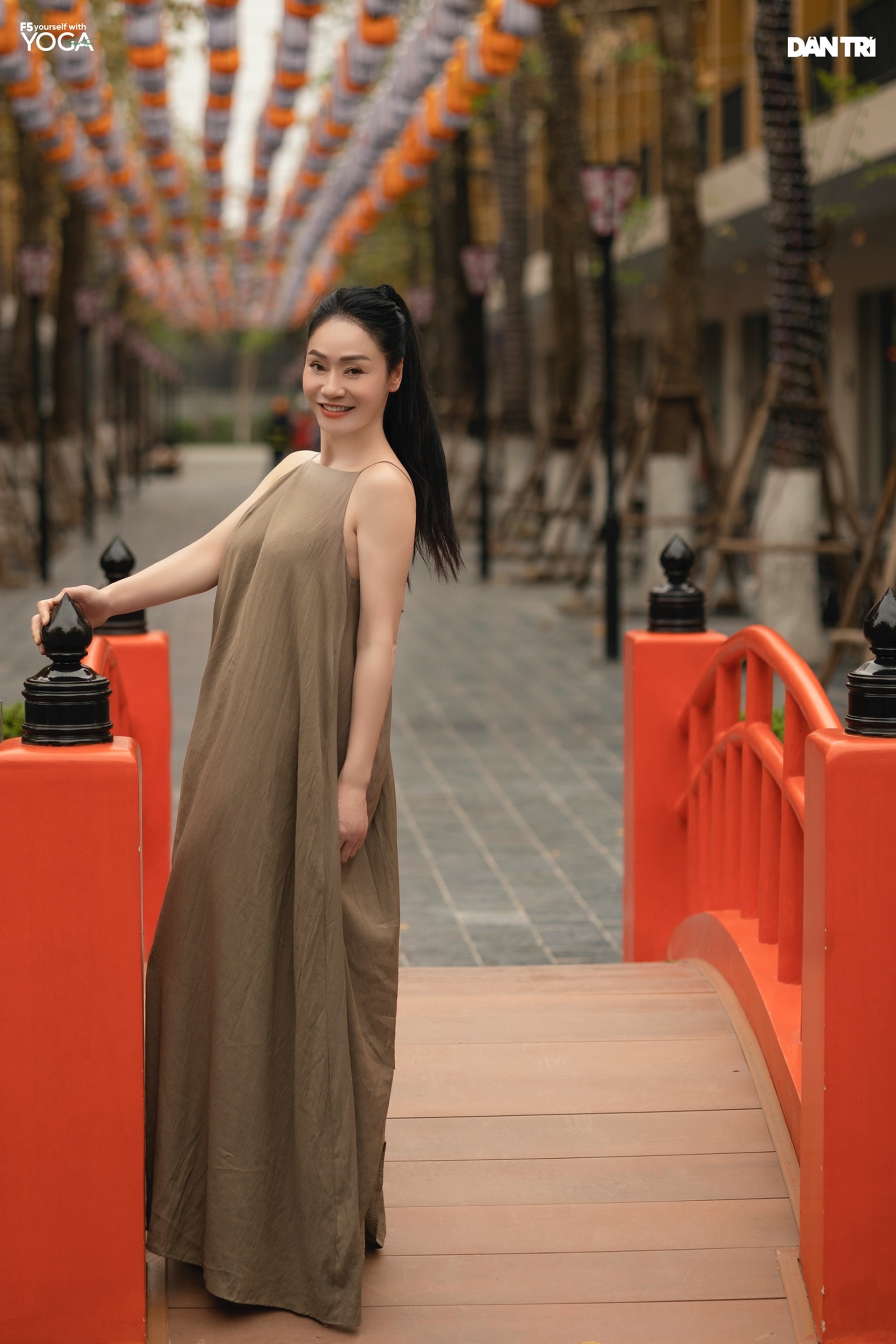 Quách Thu Phương bước ra ánh sáng từ yoga, vẫn tin tình yêu ở tuổi 46 - 10 Quách Thu Phương bước ra ánh sáng từ yoga, vẫn tin tình yêu ở tuổi 46 - 10