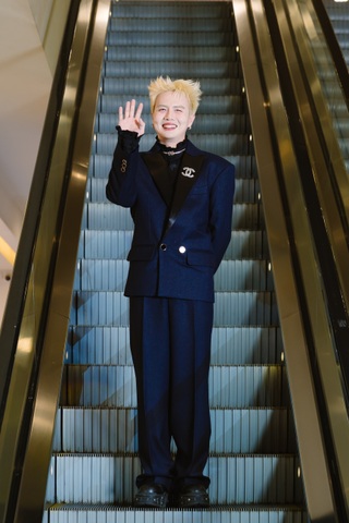 "Hoàng tử châu Á" cao gần 2m đến Việt Nam, sánh đôi Hoàng Hà gây chú ý - 5