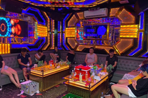 Hàng chục người "mở tiệc" ma túy ở quán karaoke vùng quê