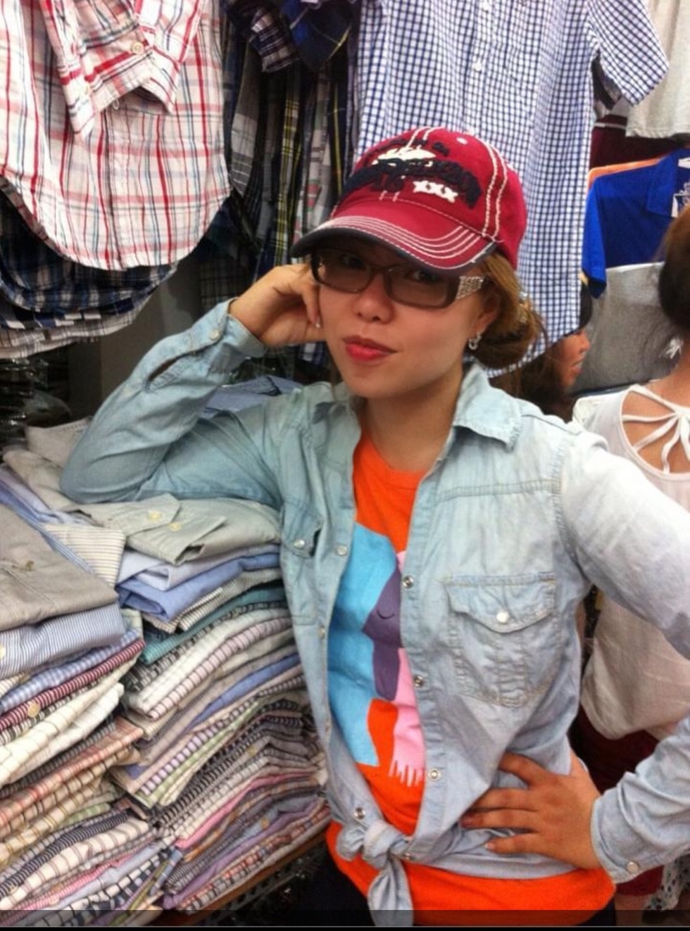 Khách Mỹ chờ 5 tiếng để thợ Việt làm cho bộ móng giá 3,7 triệu đồng - 1 Khách Mỹ chờ 5 tiếng để thợ Việt làm cho bộ móng giá 3,7 triệu đồng - 1