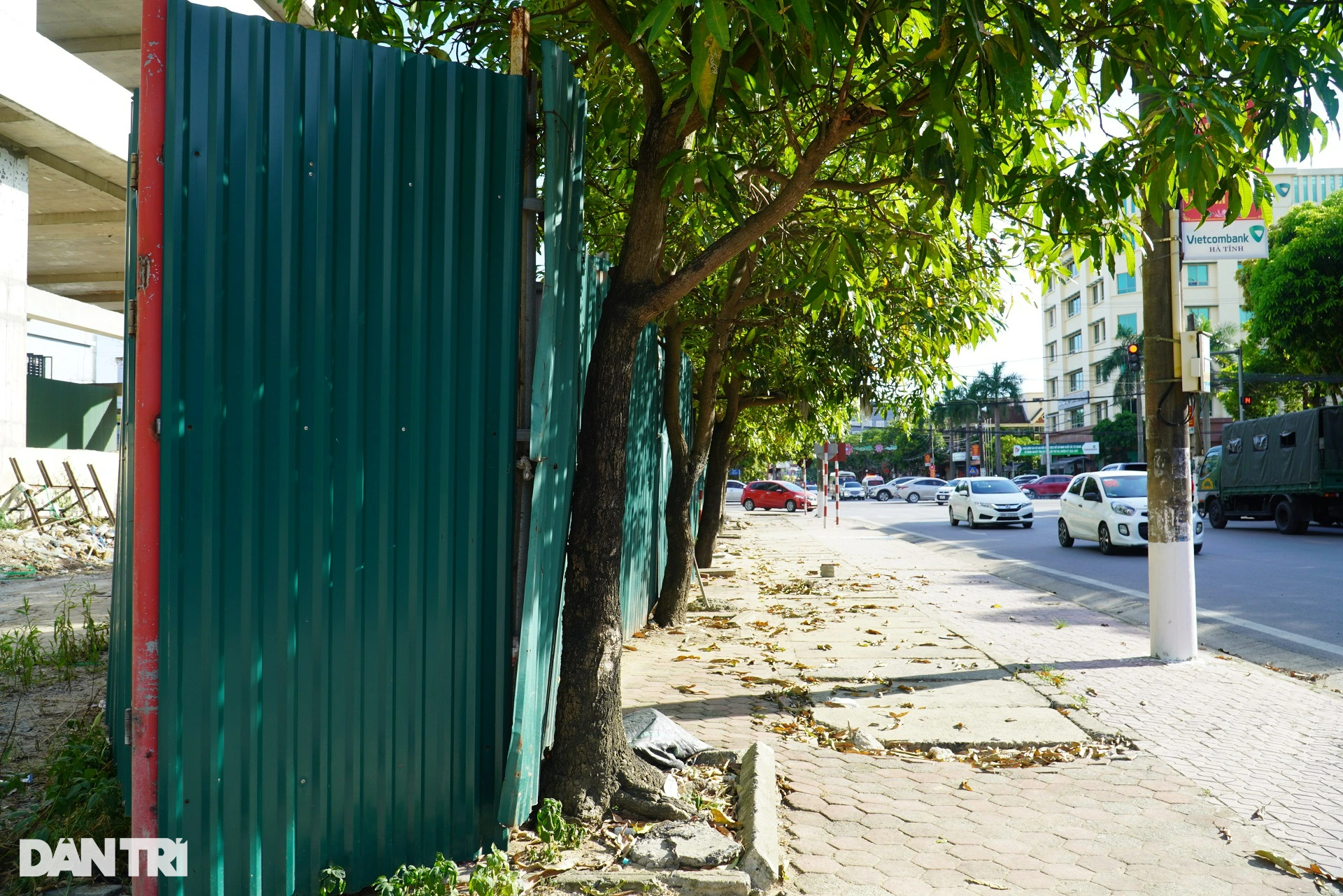 Tòa cao ốc dở dang của dự án 220 tỷ đồng ở khu đất vàng tại Hà Tĩnh - 5 Tòa cao ốc dở dang của dự án 220 tỷ đồng ở khu đất vàng tại Hà Tĩnh - 5