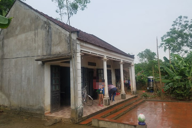 Nữ sinh lớp 8 sinh con, bố đẻ bị bắt, điều tra nghi vấn xâm hại con gái