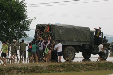 Quảng Bình đối mặt hiểm họa lũ kép