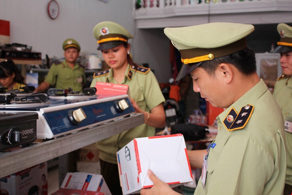 Tổng cục Quản lý thị trường sau một năm ra đời: Tinh gọn, chính quy, chuyên nghiệp - 1 Tổng cục Quản lý thị trường sau một năm ra đời: Tinh gọn, chính quy, chuyên nghiệp - 1