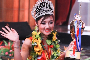 Triệu Thị Hà đăng quang Hoa hậu các Dân tộc Việt Nam 