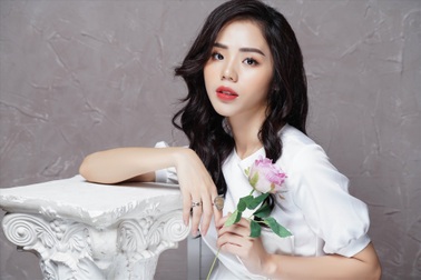 "Thánh cover triệu view" Hương Ly cổ vũ chống dịch với "Vũ điệu cách ly"