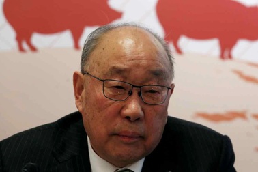 Cha con người sáng lập cãi nhau, công ty thịt lợn "bay" 2 tỷ USD vốn hóa