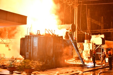 Sớm cung cấp điện cho người dân sau vụ cháy trạm biến áp ở Tiền Giang