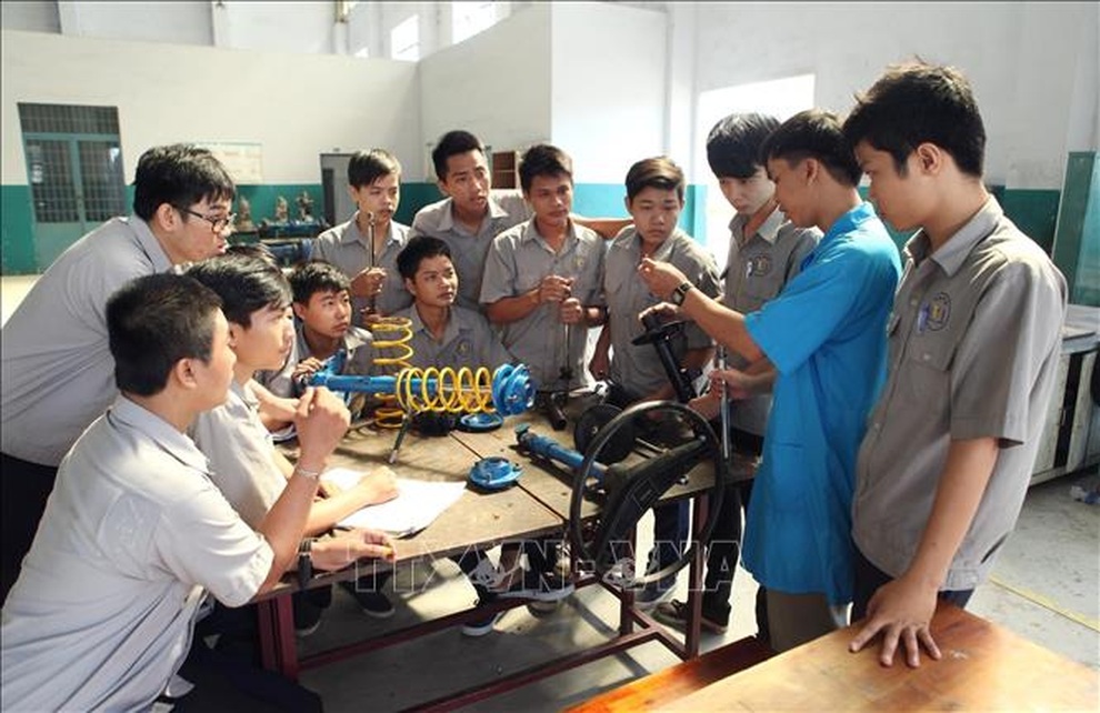 Ba ưu tiên xây dựng chiến lược Giáo dục nghề nghiệp 2016-2021 của UNESCO - 1 Ba ưu tiên xây dựng chiến lược Giáo dục nghề nghiệp 2016-2021 của UNESCO - 1