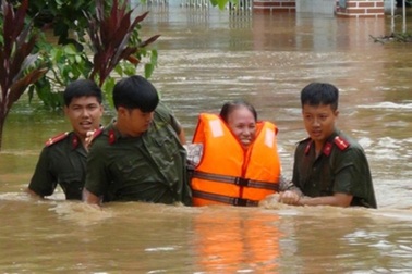 Bộ Công an huy động 60.000 cán bộ, chiến sĩ ứng phó với bão số 7