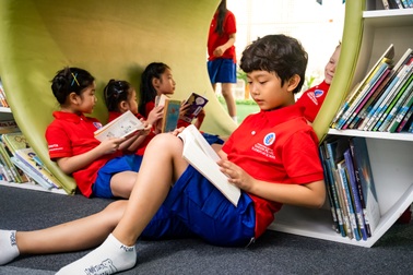 Để con lớn lên cùng sách