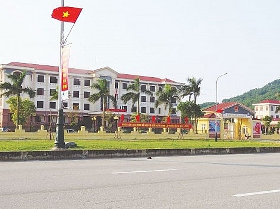 Sai phạm trong quản lý đất đai, 15 cán bộ bị đề nghị kỷ luật - 1 Sai phạm trong quản lý đất đai, 15 cán bộ bị đề nghị kỷ luật - 1