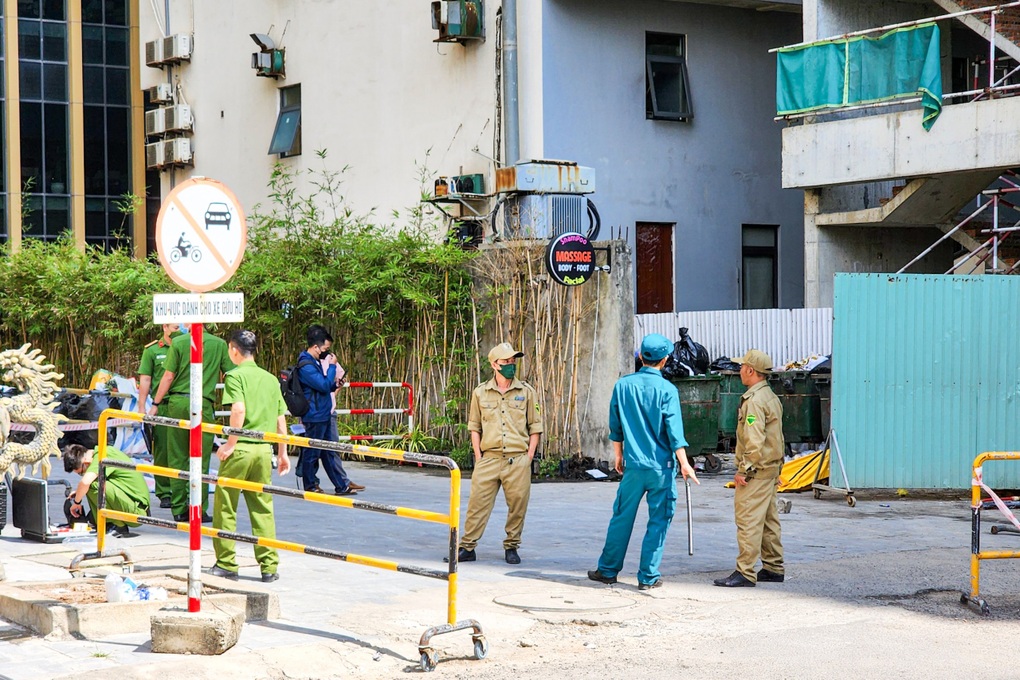 Phát hiện thi thể chưa rõ lai lịch cạnh điểm tập kết rác ở Đà Nẵng - 2 Phát hiện thi thể chưa rõ lai lịch cạnh điểm tập kết rác ở Đà Nẵng - 2