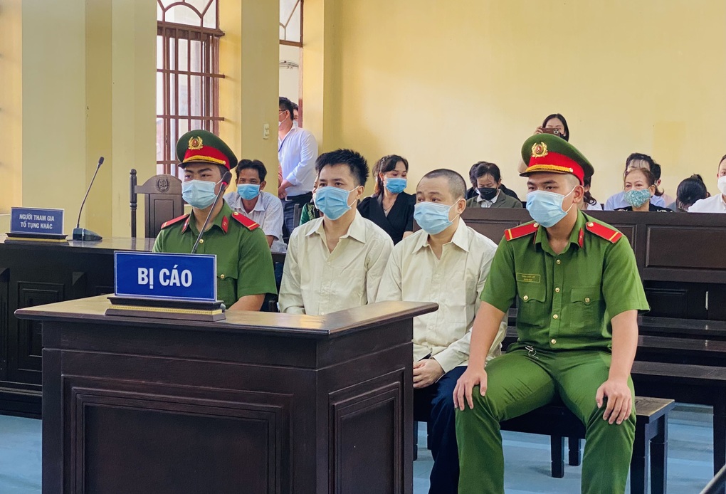 Diễn viên hài Hữu Tín khai sử dụng ma túy do tò mò - 1 Diễn viên hài Hữu Tín khai sử dụng ma túy do tò mò - 1